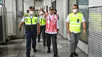 Menteri Perhubungan Budi Karya Sumadi saat meninjau Bandara Soekarno Hatta, Jumat (23/12/2022). (Dok Kemenhub)
