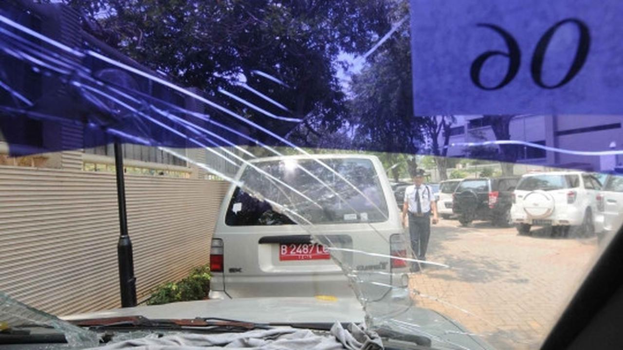 Habis masa pakai, puluhan mobil & sepeda motor dinas dilelang KPK
