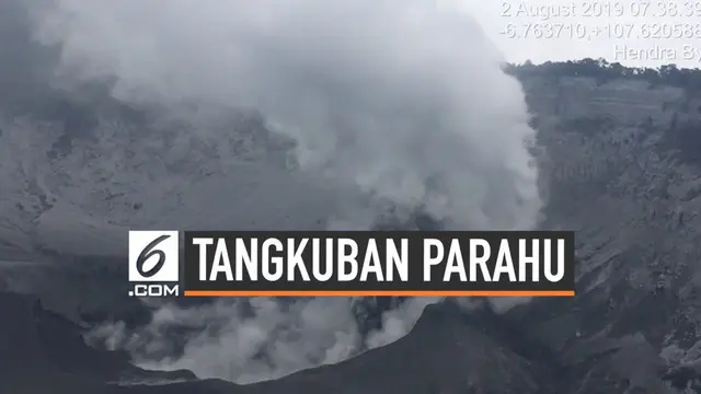 Kawah Gunung Tangkuban Parahu kembali menyemburkan abu vulkanik. Akibatnya lokasi wisata kembali ditutup untuk kunjungan masyarakat umum.