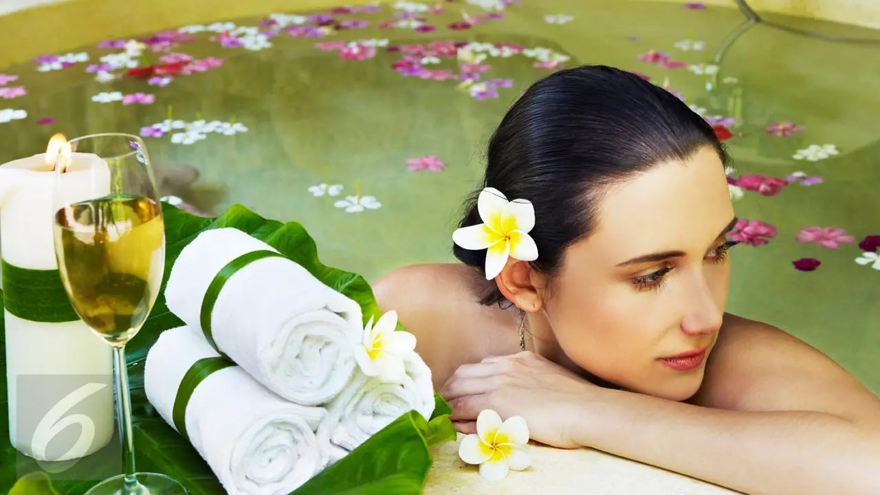 20151024-Ilustrasi Mandi dan Berendam Bathtub (iStockphoto)