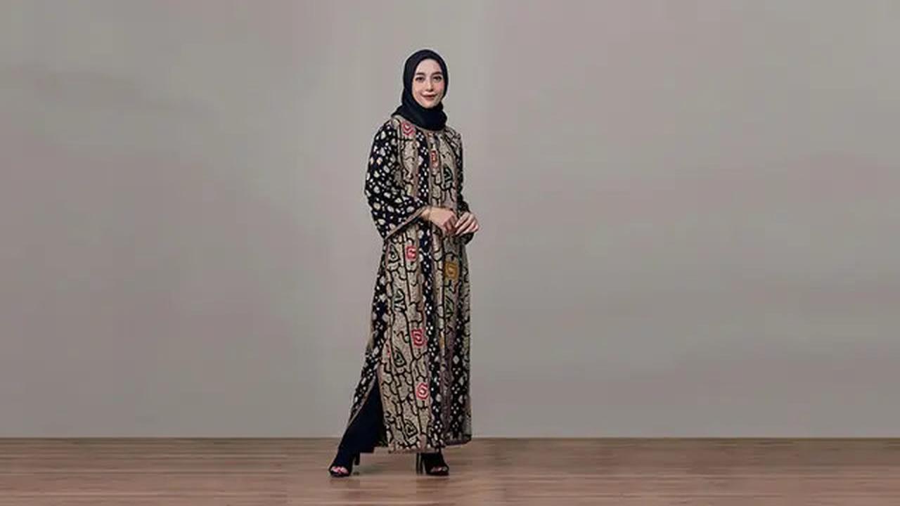 8 Model Daster Batik Terbaru 2025, Tampil Cantik Elegan Meski di Rumah