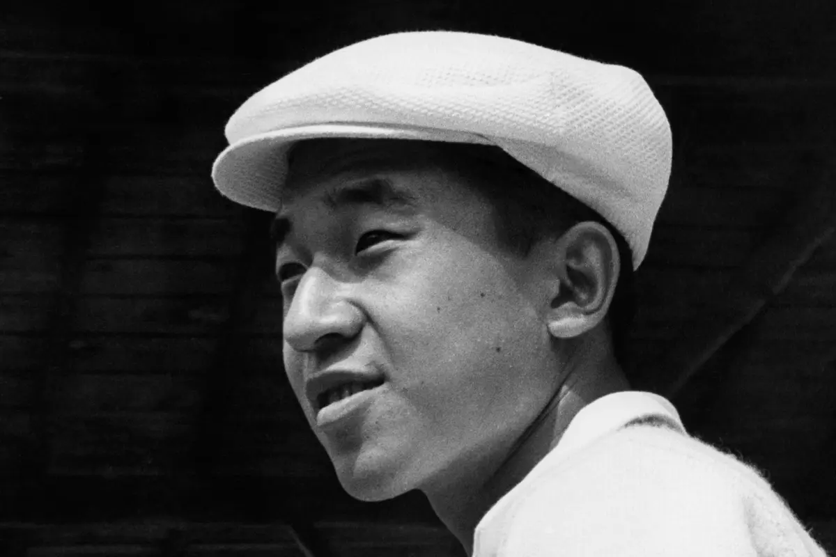 Potret Kaisar Akihito dari Masa ke Masa