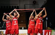 Performa Gemilang Derrick Michael Bawa Timnas Basket Indonesia Taklukkan Myanmar di SEA Games 2025