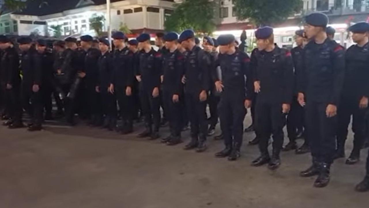VIDEO: Pati Makin Panas, Ribuan Aparat Siaga Jelang Demo Besar 50.000 Warga Tuntut Bupati Mundur
