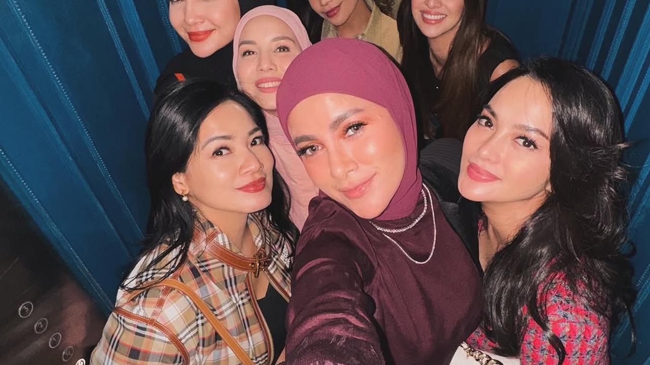 Potret Geng Cendols Kumpul Bareng Meski Formasi Tidak Lengkap, Pamer Cincin Segede Gaban