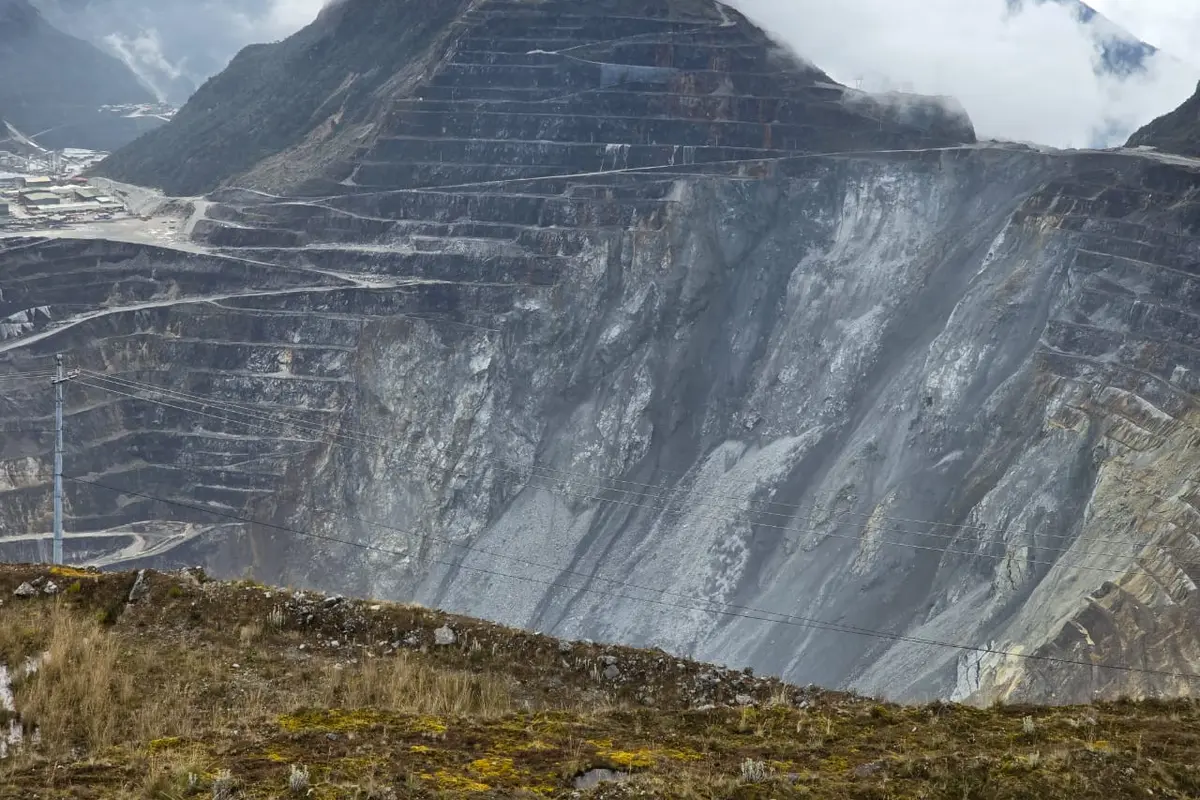 Tambang terbuka Grasberg