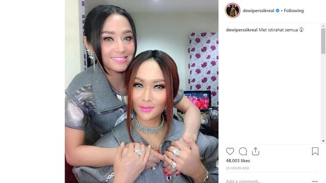 Dewi Perssik (Foto: Instagram)