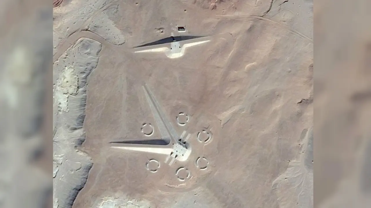 Penampakan Misterius di Gurun Mesir, UFO?