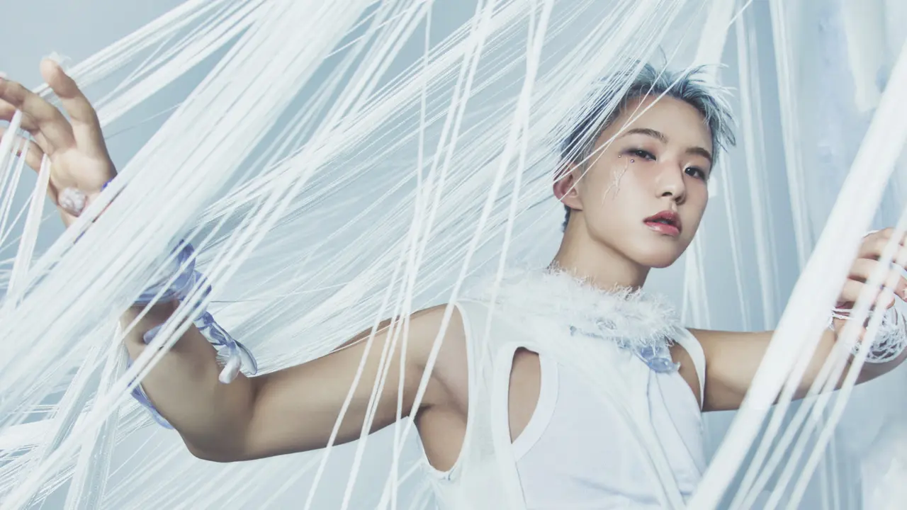 Hoshi Seventeen. (Pledis Entertainment via Soompi)