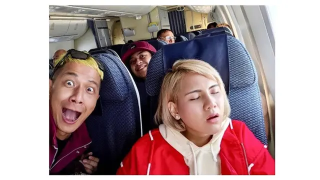Potret Seleb Saat Tidur Mangap, Tetap Cantik dan Mempesona