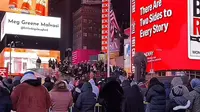 Tarawih di Times Square New York, Warganet Syok karena Bacaannya Panjang Surat Yasin. (Dok: TikTok&nbsp;@rikavinna)