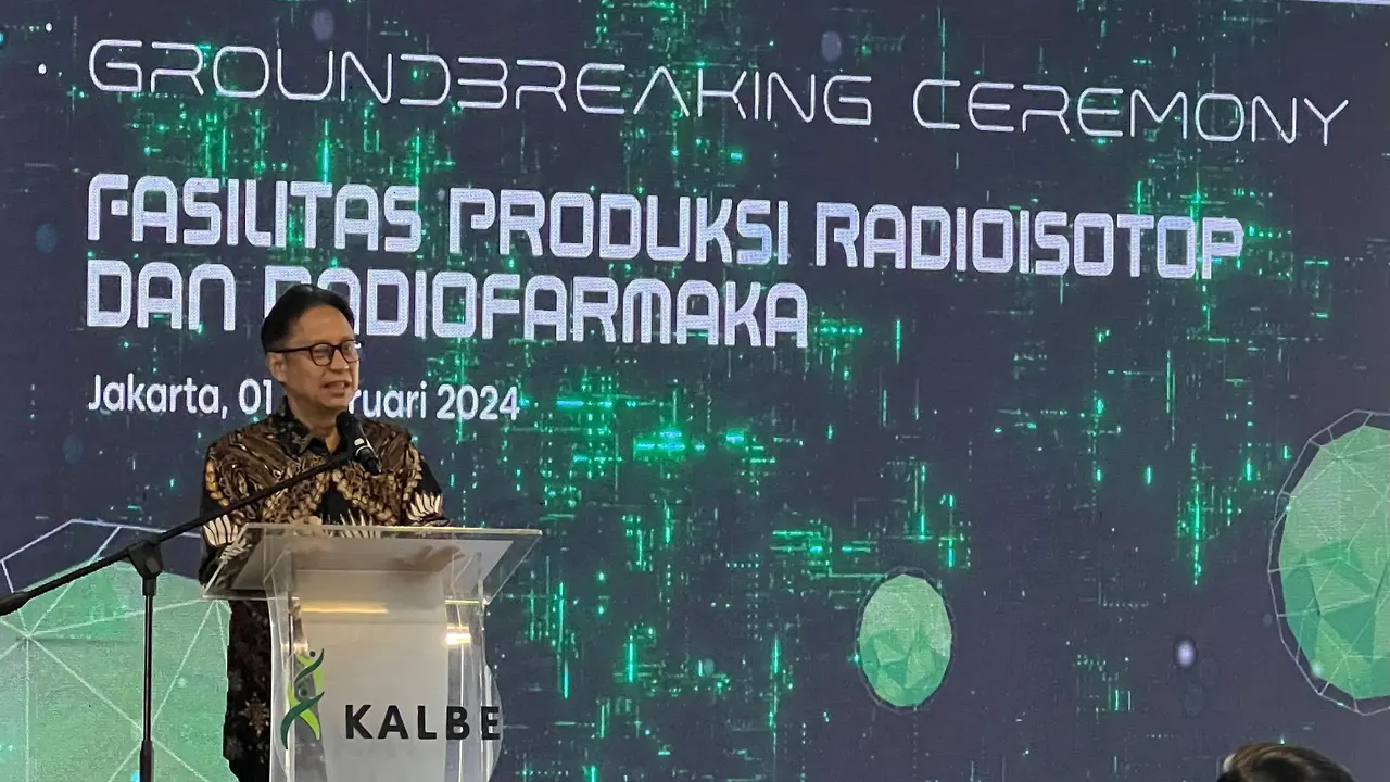 Menteri Kesehatan RI, Budi Gunadi Sadikin, Saat Menyampaikan Pidatonya di Acara Groundbreaking Fasilitas Produksi Radioisotop dan Radiofarmaka untuk Penanganan Kanker di Indonesia (Foto: Kalbe)