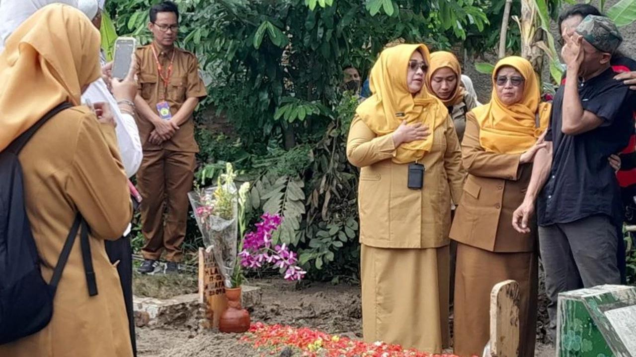 Guru SD Jadi Salah Satu Korban Meninggal Akibat Kecelakaan Kereta di Bekasi, Sosoknya Dikenal Ulet dan Bertanggung Jawab