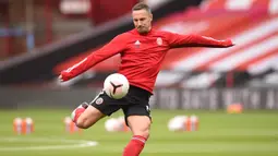 2. Phil Jagielka (38 tahun) - Bek Sheffield United ini menjadi pemain tertua kedua di Liga Inggris musim 2020/2021 ini. Phil Jagielka bergabung dengan Sheffield United dengan status bebas transfer usai dilepas dari Everton pada 2019 lalu. (AFP/Oli Scarff/pool)
