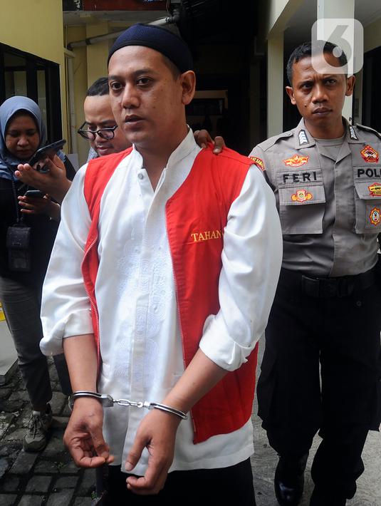 <p>Sidang putusan terdakwa Rizky Noviyandi Achmad dimulai sekitar pukul 11.50 WIB. Sidang digelar secara terbuka. (merdeka.com/Arie Basuki)</p>