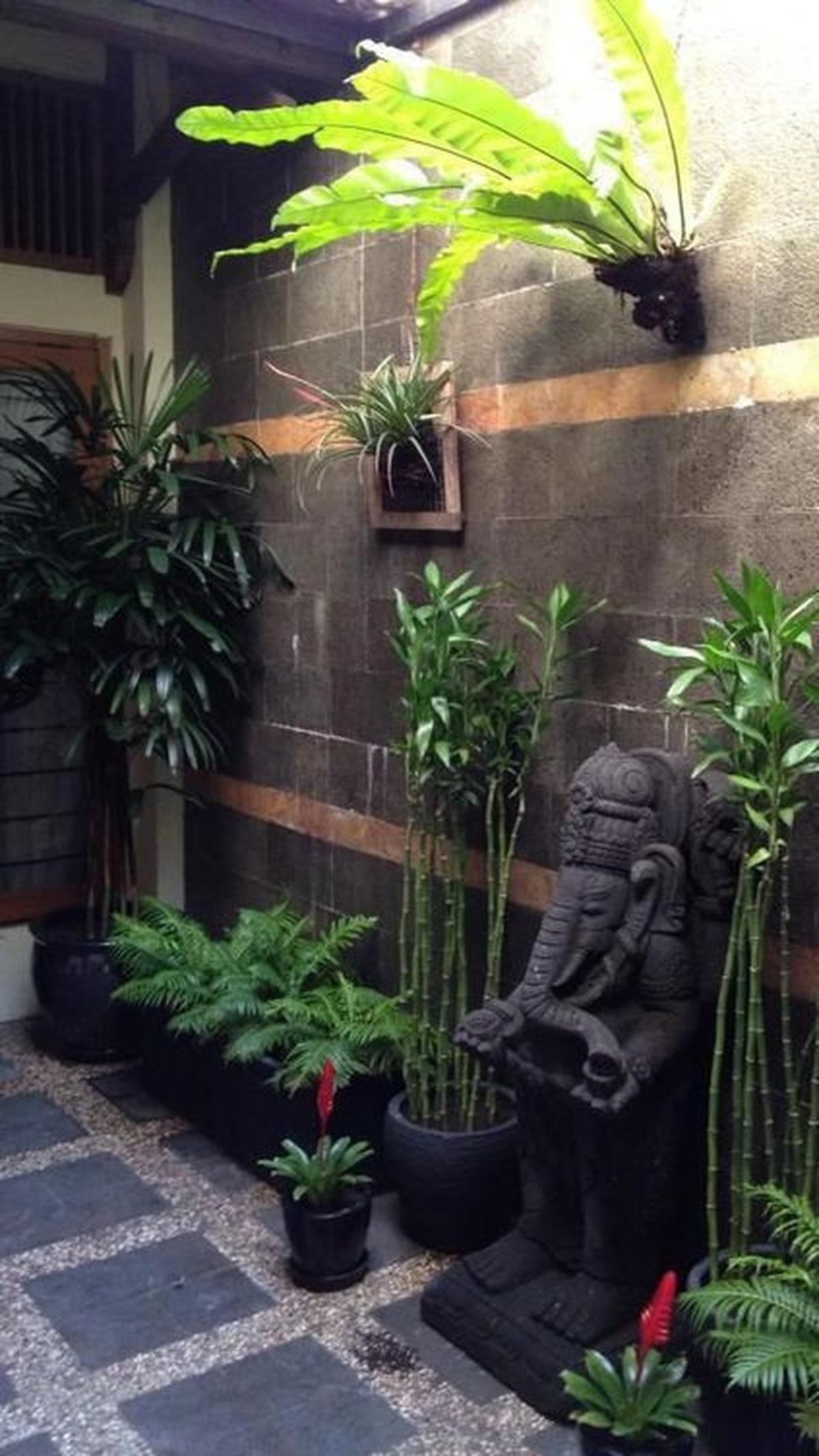 Taman Bali Minimalis Sederhana