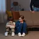 Mengatakan “jangan menangis” bisa membuat anak berpikir bahwa emosi seperti sedih atau takut adalah hal yang salah. [Dok/freepik.com]