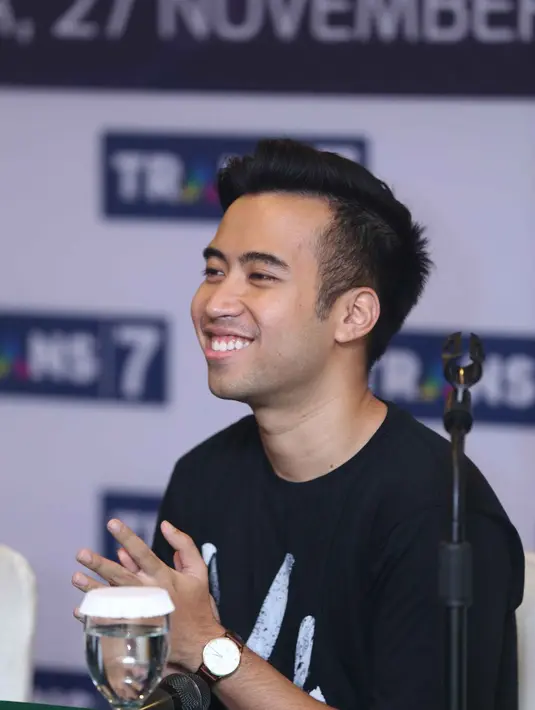 Banyak pengalaman yang didapatkan oleh Vidi ketika mengulik lagu-lagu lawas dari penyanyi legendaris. (Nurwahyunan/Bintang.com)