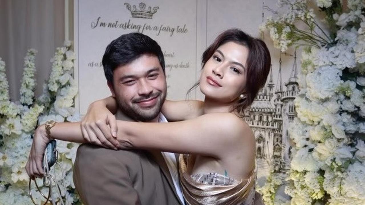 Didoakan Segera Nyusul, Berikut Ini Potret Hana Saraswati dan Justin di Pernikahan Sarah Kiehl
