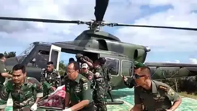 Jenazah Serda Miftachur Rohmat Saat Dievakuasi. (Foto: Istimewa/Andri Arnold)