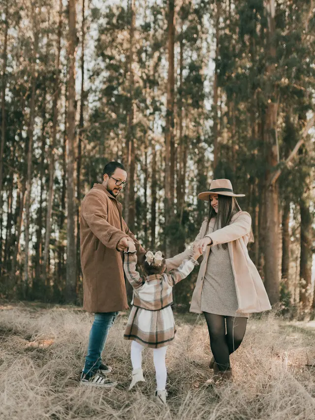 3. Berjalan-jalan di Alam