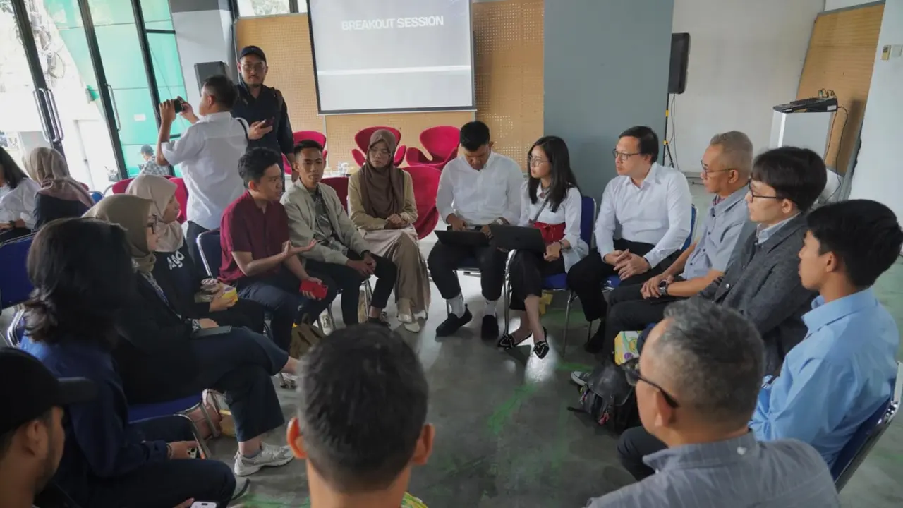 Kemenko PM Rancang Program ‘Berdaya Berusaha’ Langsung Bersama Ekosistem Kreatif Bandung (Liputan6)