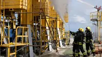 Terjadi insiden kebakaran akibat kebocoran gas di area Loading Dock 1 Kilang LNG Badak yang berlokasi di Bontang, Kalimantan Timur, sekitar pukul 13.45 WITA, Rabu, 25 Juni 2024. (Dok Badak LNG)
