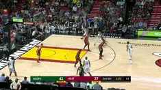 Berita video game recap NBA 2017-2018 antara Miami Heat melawan Milwaukee Bucks dengan skor 97-79.