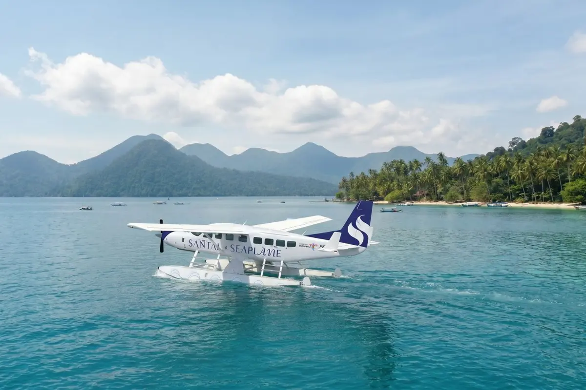 Berwisata di Banyuwangi dan Sekitarnya Kini Bisa Pakai Seaplane