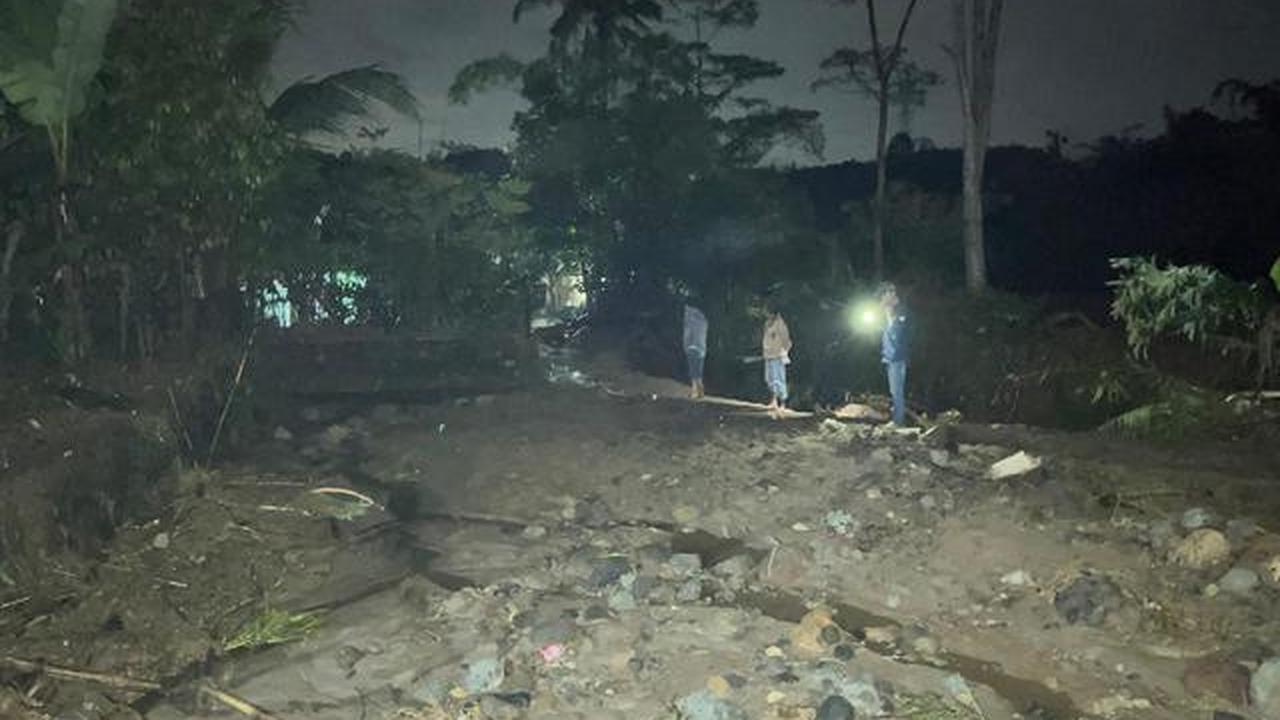 Cerita Pilu Korban Banjir di Purabaya Sukabumi: Rumah Lenyap, Sisa Pakaian yang Melekat di Badan