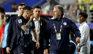 UEFA Pastikan Tak Ada Kartu Merah untuk Aksi Tutup Mulut saat Bicara dengan Lawan