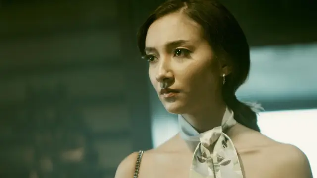 Carissa Perusset sebagai Angel dalam film Guna-guna Istri Muda. (Foto: Dok. Falcon Black)