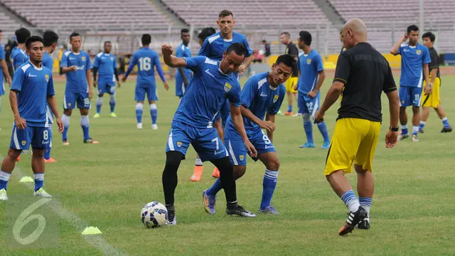 20160403-Jelang Final Piala Bhayangkara, Maung Bandung Jajal Rumput GBK
