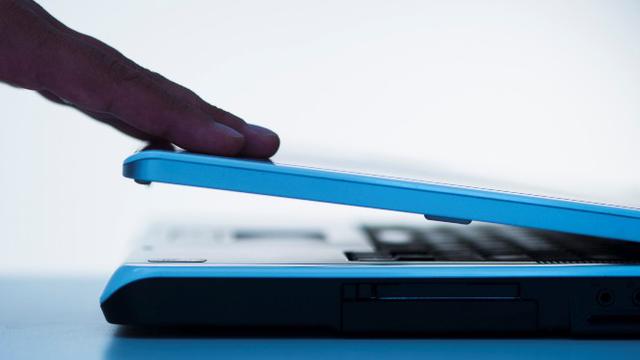 Menutup Layar Saat Shut Down Bikin Laptop Cepat Rusak?