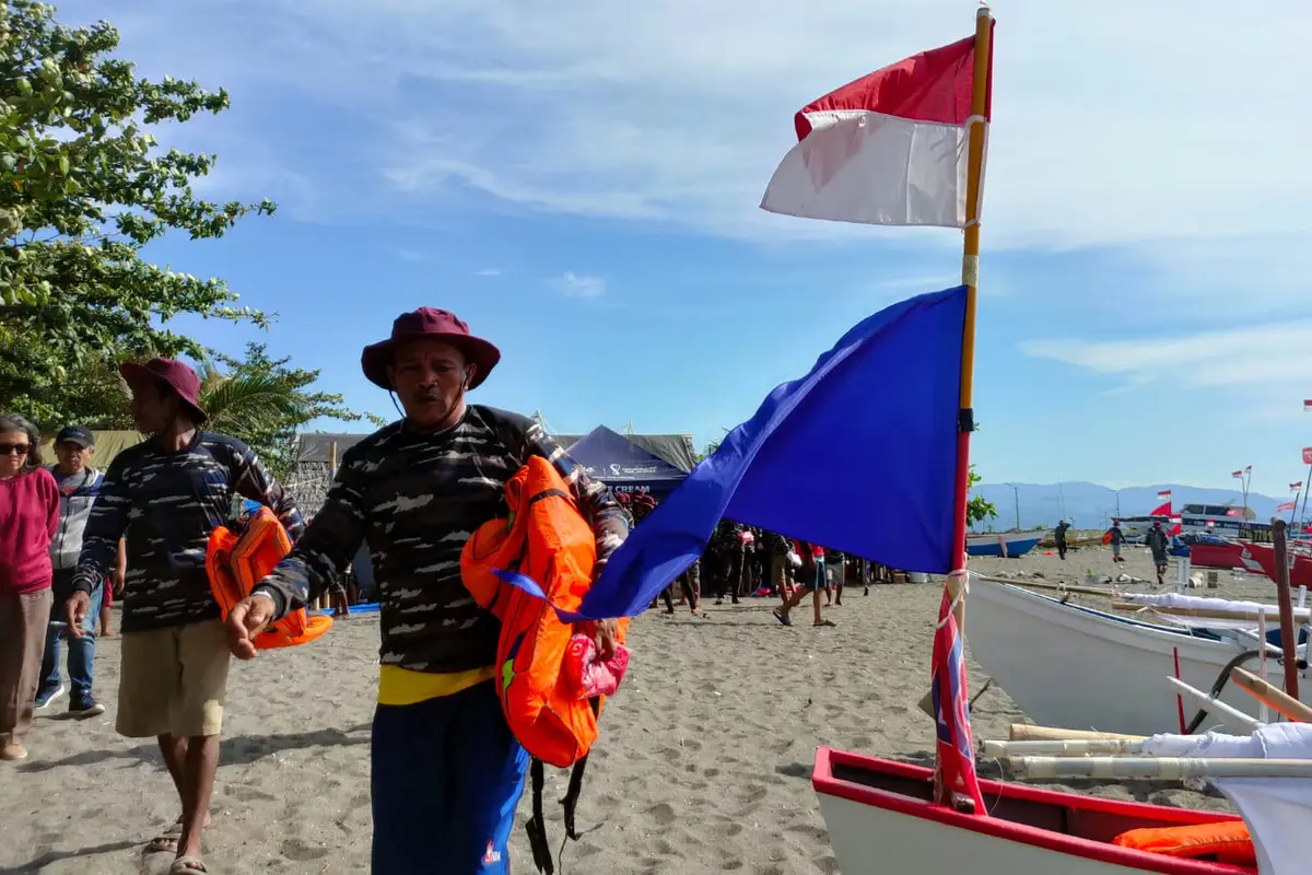 Lomba Perahu Layar
