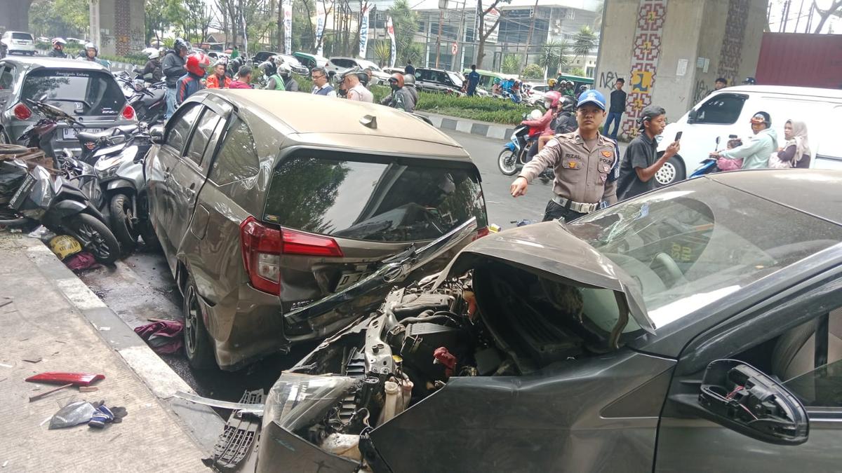 Truk Tabrak Pesepeda hingga Seret Lima Mobil di Bandung, Satu Orang Tewas