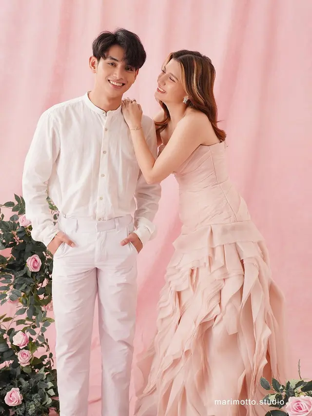 Akhirnya Dilamar, 8 Gaya Bucin Serasi Casandra Lee dan Ryuken Lie Saat Concert Date hingga Kondangan