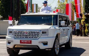 Prabowo: Orang Kaya Pakai Mobil Mewah Harus Beli BBM Mahal
