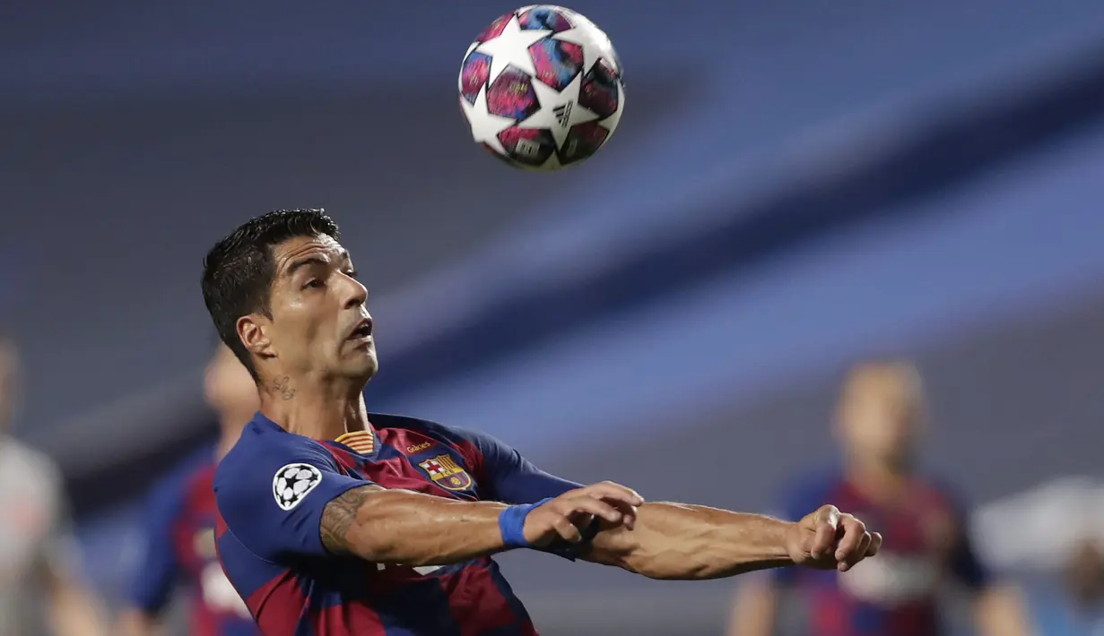 Periode tersubur Luis Suarez dalam kariernya adalah saat ia memperkuat Barcelona di La Liga selama 6 musim mulai 2014/2015 hingga 2019/2020. Tampil dalam total 283 laga di semua kompetisi bareng Blaugrana, ia sukses mencetak 198 gol. (AFP/Pool/Manu Fernnadez)