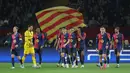 Berstatus tuan rumah, Barcelona mendominasi jalannya pertandingan dan menang 4-0 atas Borussia Dortmund. (LLUIS GENE/AFP)