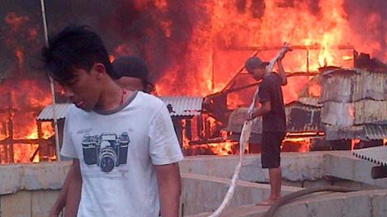 Si jago merah ngamuk di kompleks Zeni Angkatan Darat