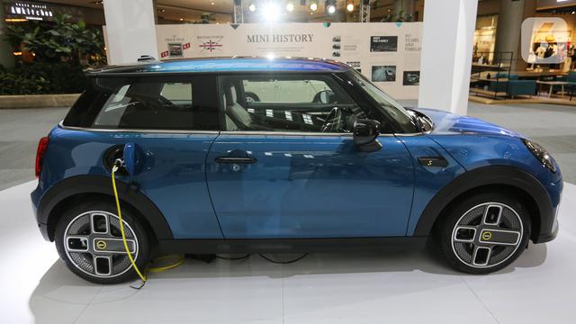 Kendaraan Listrik Premium MINI Electric Mengaspal di Indonesia