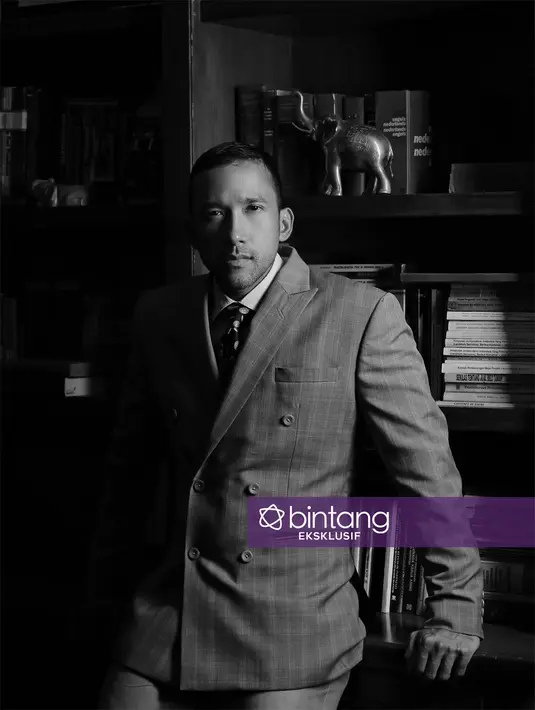 "Ada hal-hal yang saya merasa bahwa di umur saya yang masih muda dan produktif ini, Tuhan memberikan saya talenta lain juga. Nggak suatu hal yang gampang, jebret mau coba di dunia tarik suara,"ujar pelantun September Ceria itu. (Adrian Putra/Bintang.com)