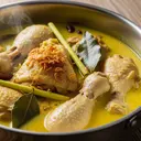 Resep Opor Ayam Kampung, Kuah Kuning Gurih Beraroma Rempah