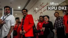 Pasangan bakal calon gubernur dan calon wakil gubernur Basuki Tjahaja Purnama dan Djarot Saiful Hidayat atau Ahok-Djarot tiba di Komisi Pemilihan Umum (KPU) DKI Jakarta.