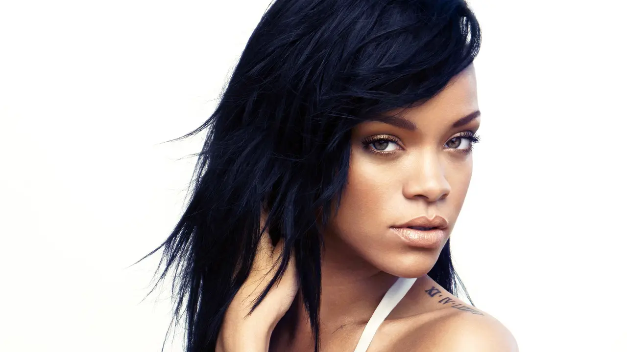 [Bintang] Rihanna