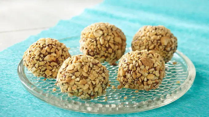 Peanut Butter Chocolate Drop Cookies