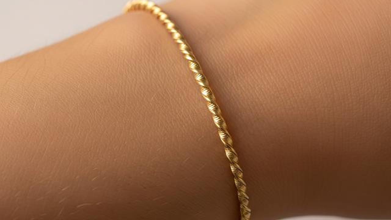 Gelang Rantai Twist Tipis/ Model Gelang Emas Rantai Tipis Harga Rp500 Ribuan (Sumber: gemini.com)
