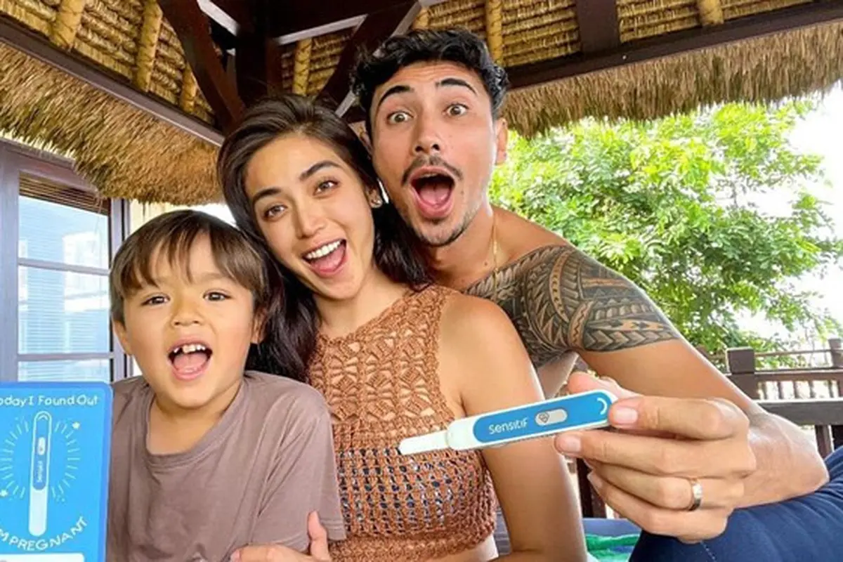 Umumkan Kehamilan, Ini 8 Potret Mesra Jessica Iskandar dan Vincent Verhaag