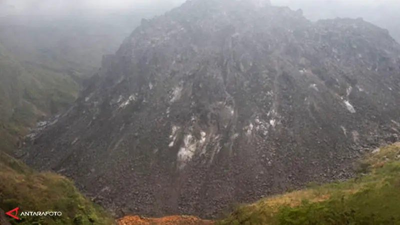 gunung-kelud-140205b.jpg